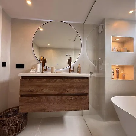 Luxury 3br Penthouse Loft With Rooftop Terrace Near Museum Quarter Lägenhet *