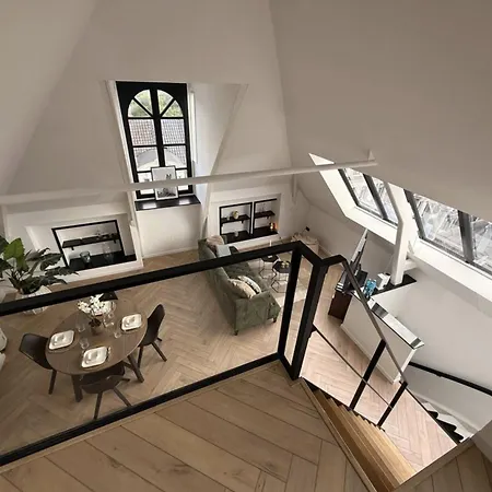 Luxury 3br Penthouse Loft With Rooftop Terrace Near Museum Quarter In *